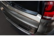 Takapuskurin suoja Audi Q5 vm.2008-2012, vm.2012-2016, musta teräs/carbon, teräs & hiilikuitu