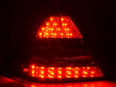 Led takavalot Mercedes C-srj W203 Sedan vm.05-07, puna/musta, FK-Automotive