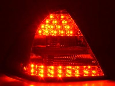 Led takavalot Mercedes C-srj W203 Sedan vm.01-04, punainen/kirkas, FK-Automotive