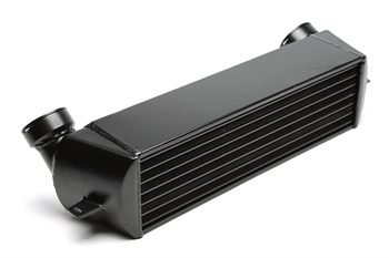 Intercooler BMW 3-srj E90/E91/E92 vm.2006-2011 Ta-Technix