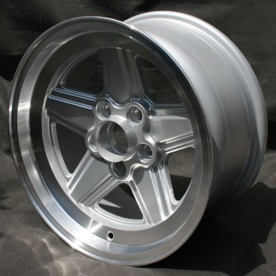 Vanne Mercedes 107/108/109/116/123/126 only back axle jako: 5x112 koko: 9x16, ET: 12, KR: 66,6, Maxlite Penta